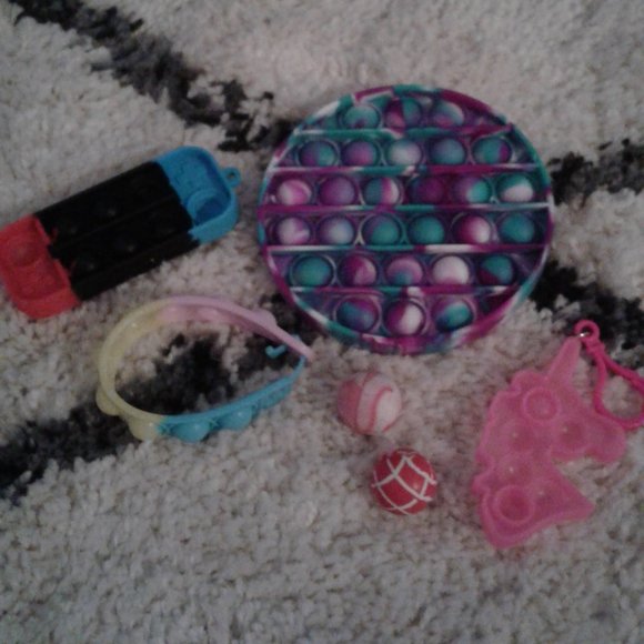 Fidget Set - Picture 1 of 8